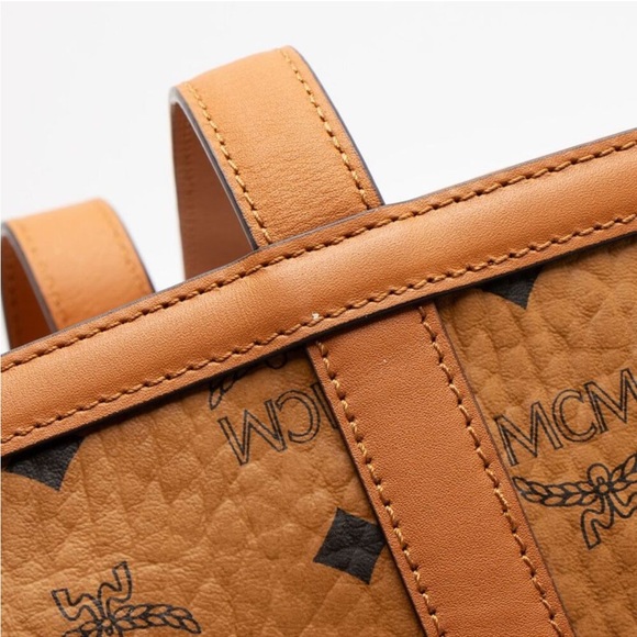 MCM Delmy Visetos Shopper NWT Cognac Black Gold Canvas Leather Medium - Picture 10 of 15